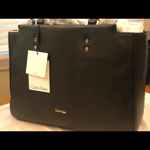 Calvin Klein’s L Doreen black leather - Picture 6 of 8